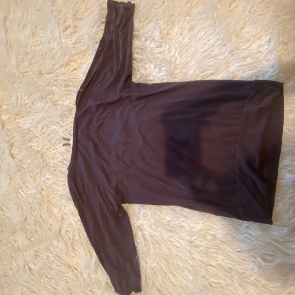 Cute dynamite shirt - Picture 4 of 4